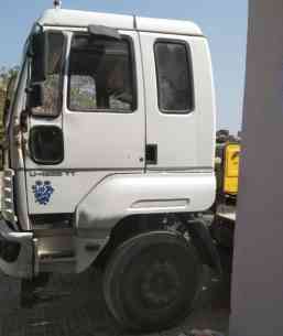 TATA 4923 Images